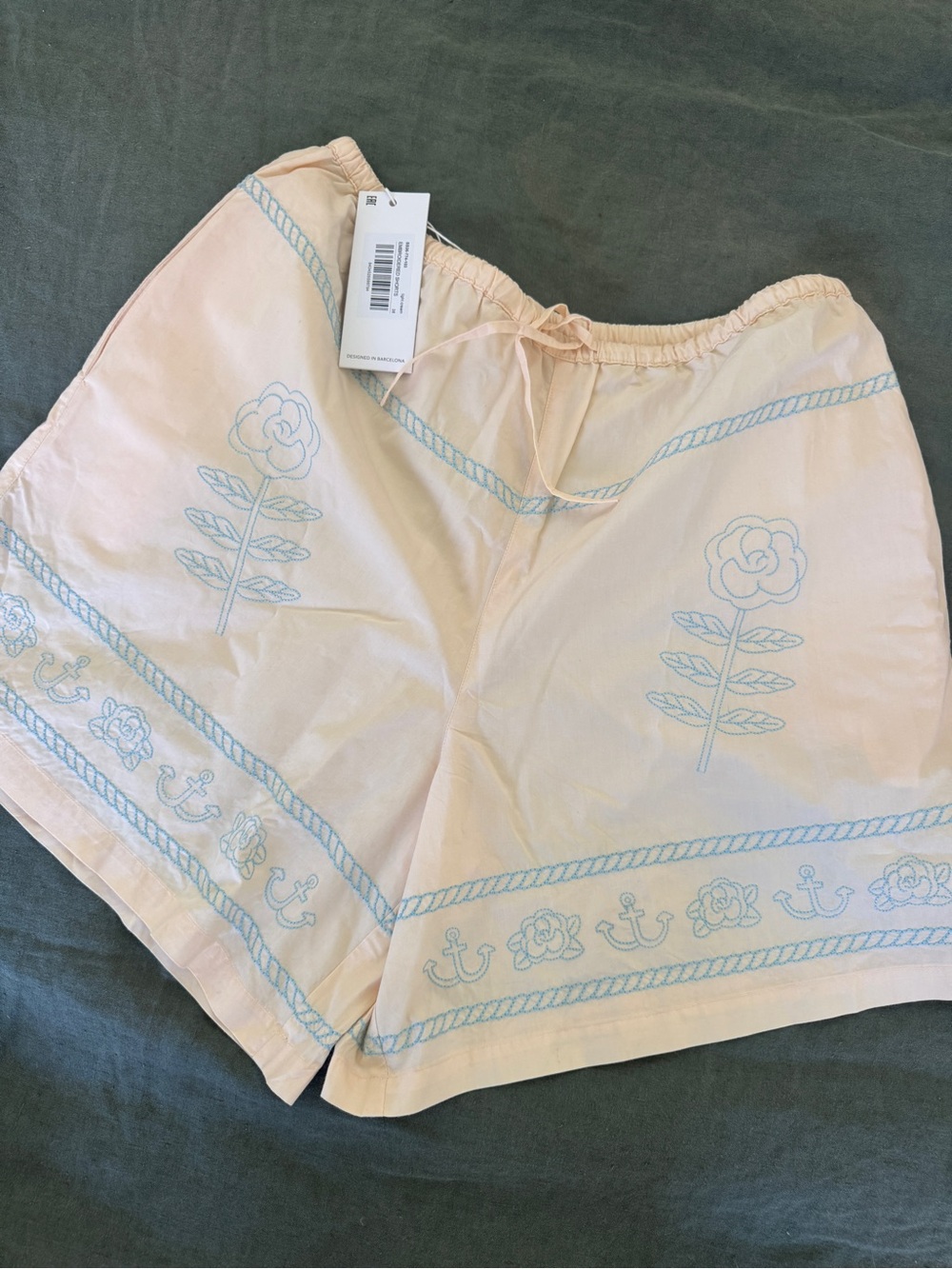 The Tiny Big Sister by tiny cottons Cream Shorts with Blue Embroidery - Picture 2 of 5